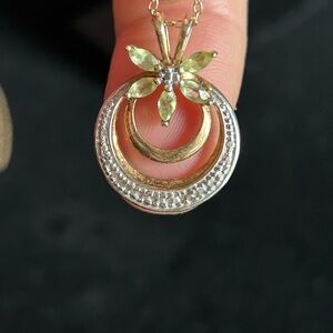 Elegant Gold and Silver Pendant Necklace